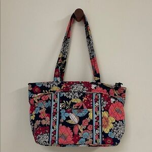 Vera Bradley Java Blue Quilted Floral Small Vera Tote Bag